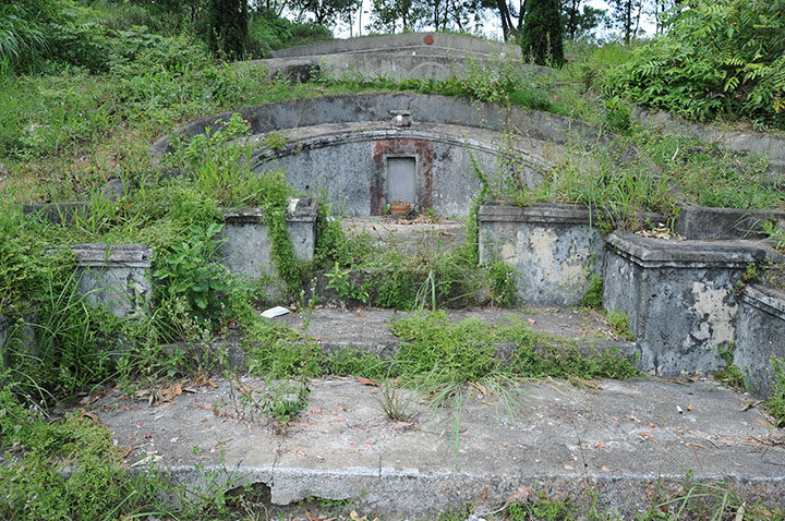 13黄月桂夫妇合葬墓