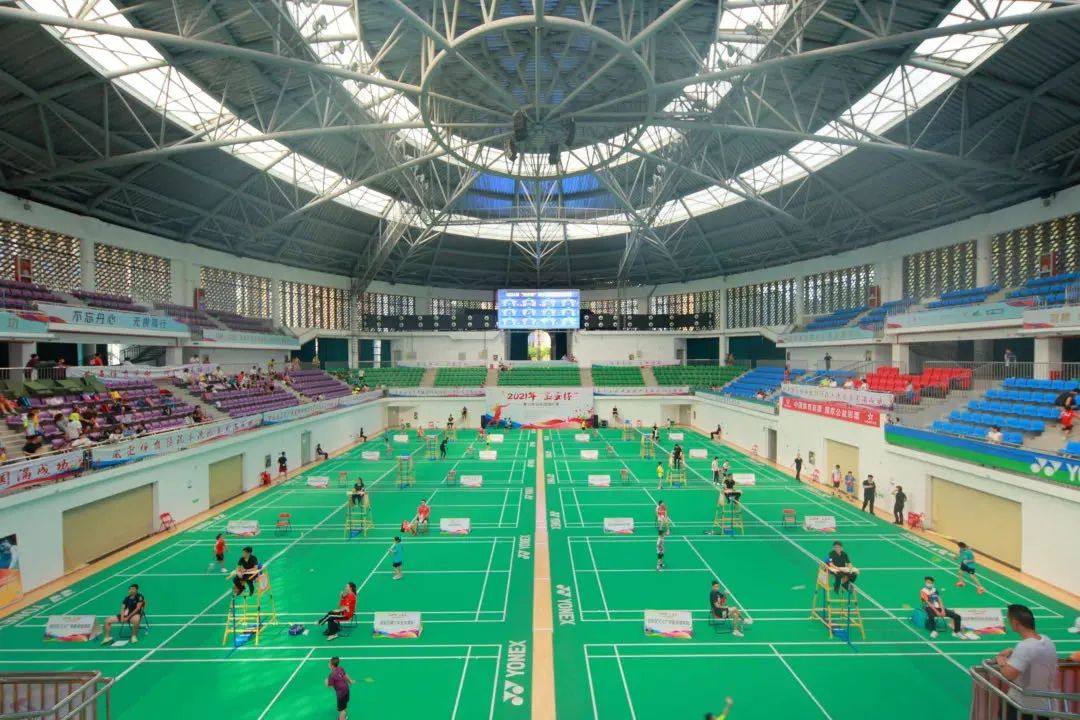 比赛地点:石岩体育馆(深圳市林丹羽毛球俱乐部)比赛时间:2021年7月9